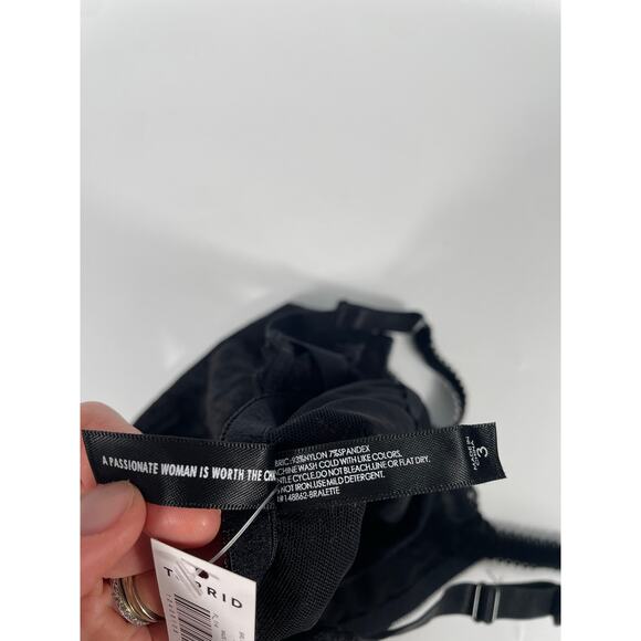 NWT Unlined Sheer Lace Crop Bralette Dark Romantic Whimsigoth Stretch Plus 3X - Picture 12 of 13